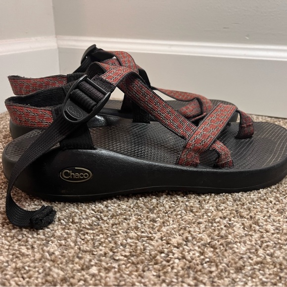 Men’s Size 11 Chacos - Picture 2 of 5